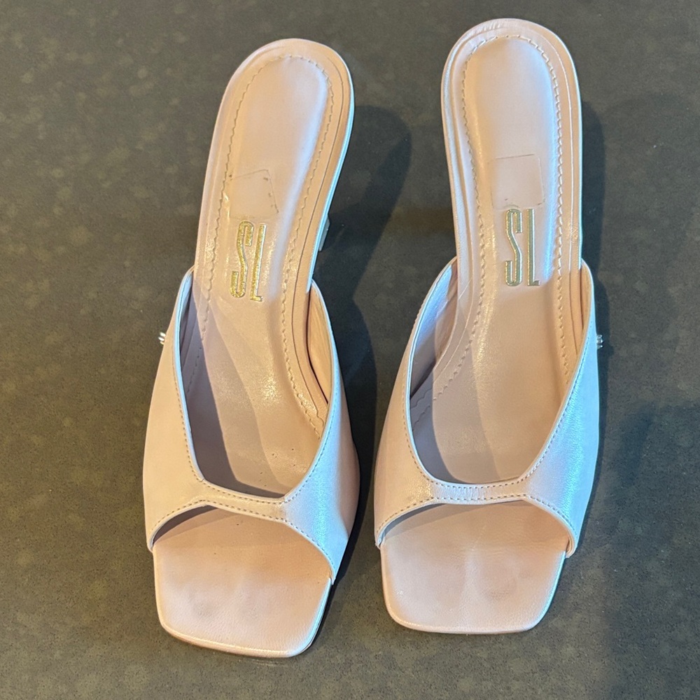 Chic Blush Women's Heels by